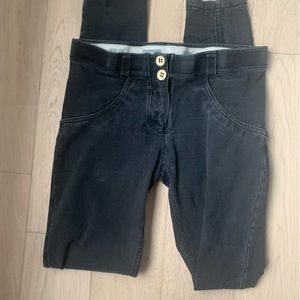 Freddy low rise black jeans - size s